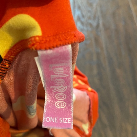 Women’s One Size LuLaRoe Disney Leggings - Picture 2 of 2